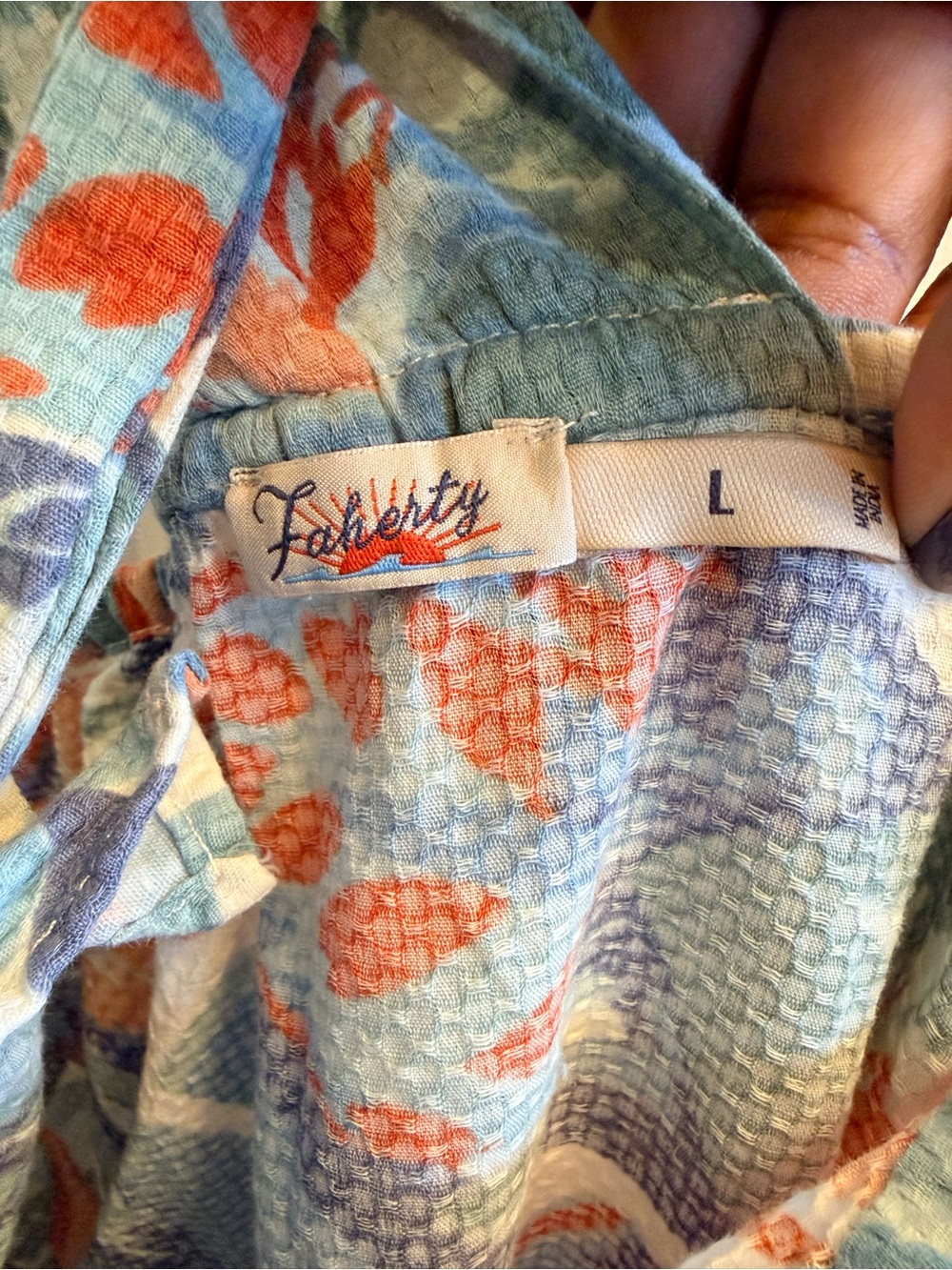 Faherty Paradise Blossom floral twist seersucker halter dress. Size large - Picture 4 of 6